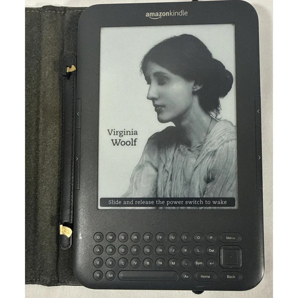 Amazon Kindle Keyboard 3rd Gen E-Reader 6in Graphite Wi-Fi Lighted Case Cable